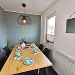 Bohnapartments Suedpark - Naehe Steigerwaldstadion - Parkplatz - Wlan - Vollausstattung エアフルト