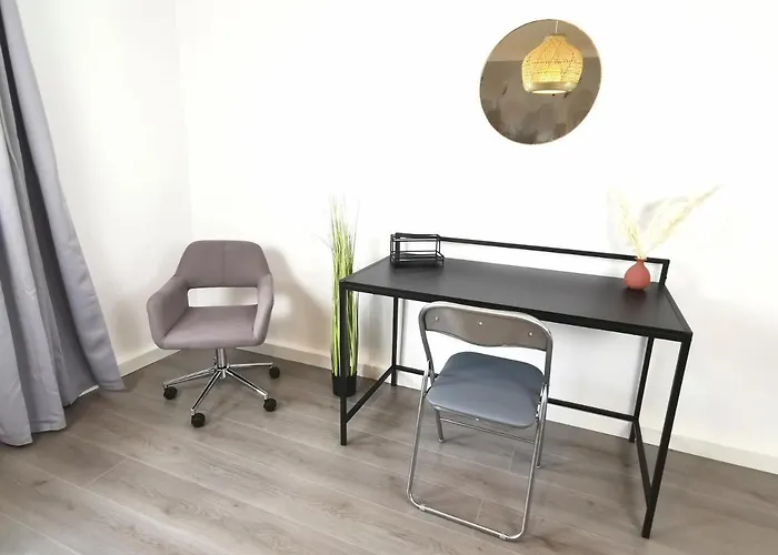 Bohnapartments Suedpark - Naehe Steigerwaldstadion - Parkplatz - Wlan - Vollausstattung Lejlighed *